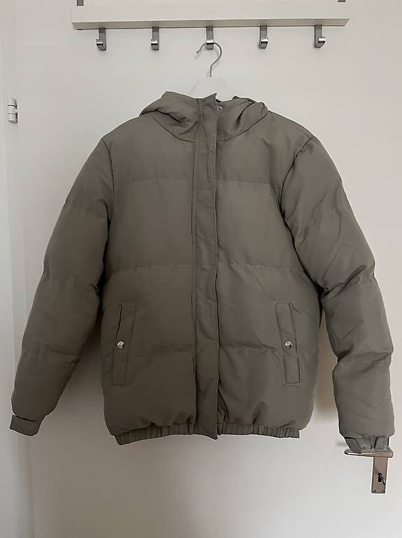 Giacche: Khakifarbene Winterjacke Grösse 38 – Usato da Zürich venduto da Imaime
