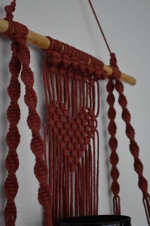 Tutte le decorazioni: Makramee-Regal mit Herz – Usato da Cama venduto da DLCE90 1
