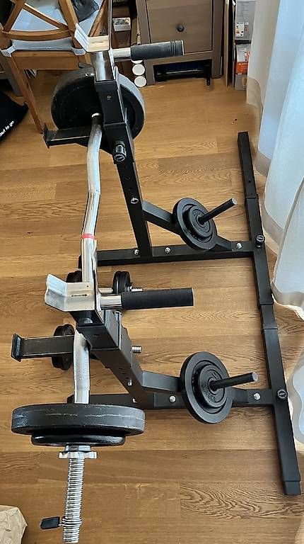 Manubri & Pesi: Squat Rack mit diversem Zubehör – Usato da Zimmerwald venduto da Driver1234 2