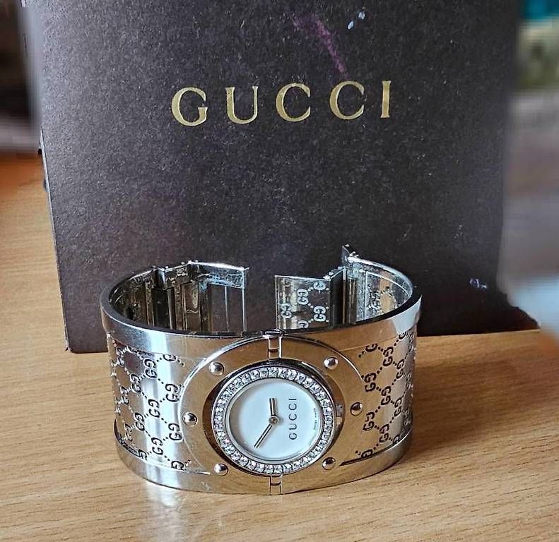 Gucci Orologi: Montre Gucci Twirl Diamants – Usato da Sion venduto da ClintBoss1380 1