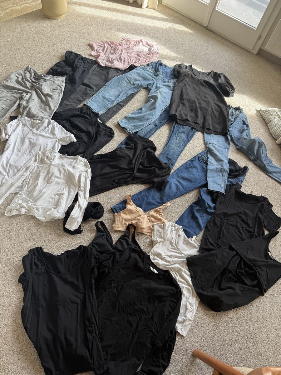 H&M Lots de vêtements: Schwangerschaftskleider Set – D'occasion à Horgen par Fen8800