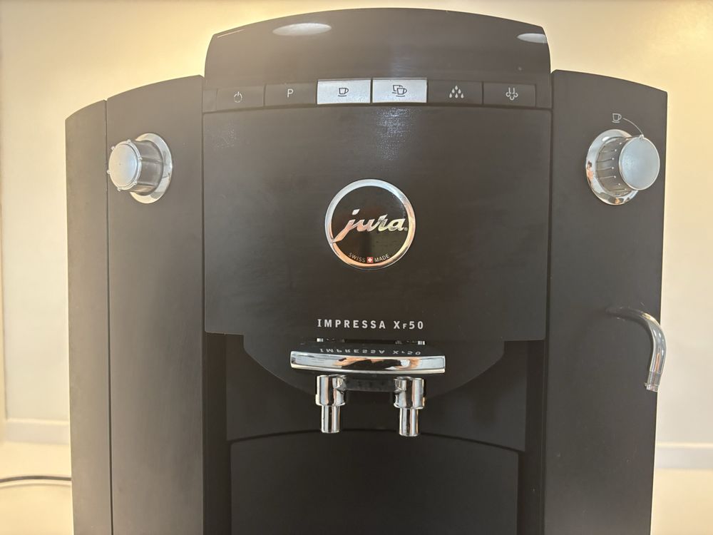 Jura Kaffeemaschinen & Espressomaschinen: Jura Xf50 Kaffeevollautomat – Gebraucht aus Dättwil AG von die_regierung 1