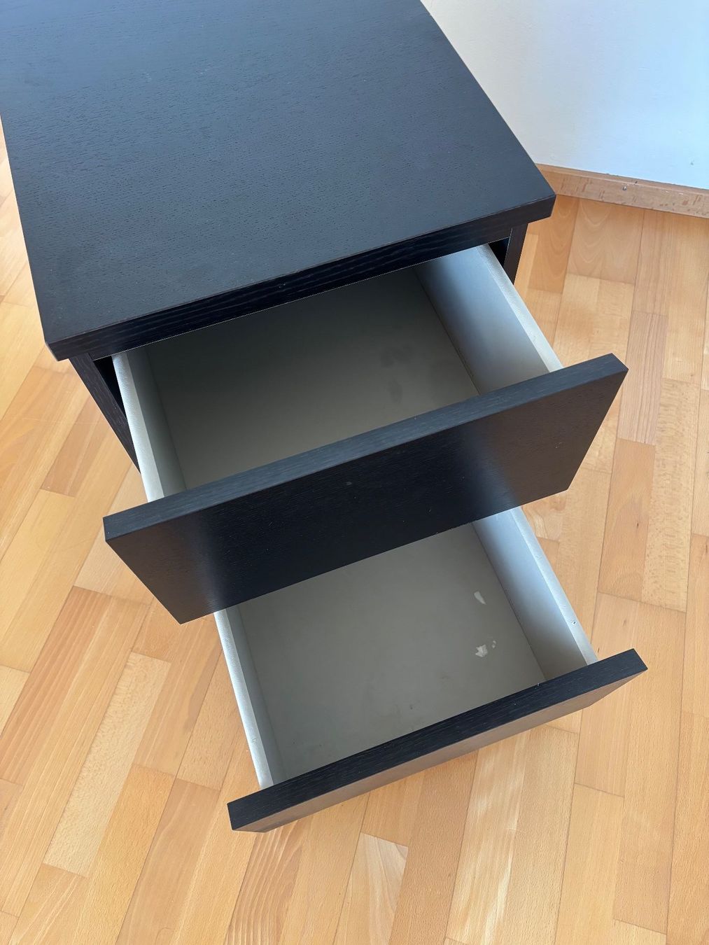 Ikea Commodes: Ikea Malm Kommode mit zwei Schubladen schwarz – D'occasion à Zürich par vin_vq88 3