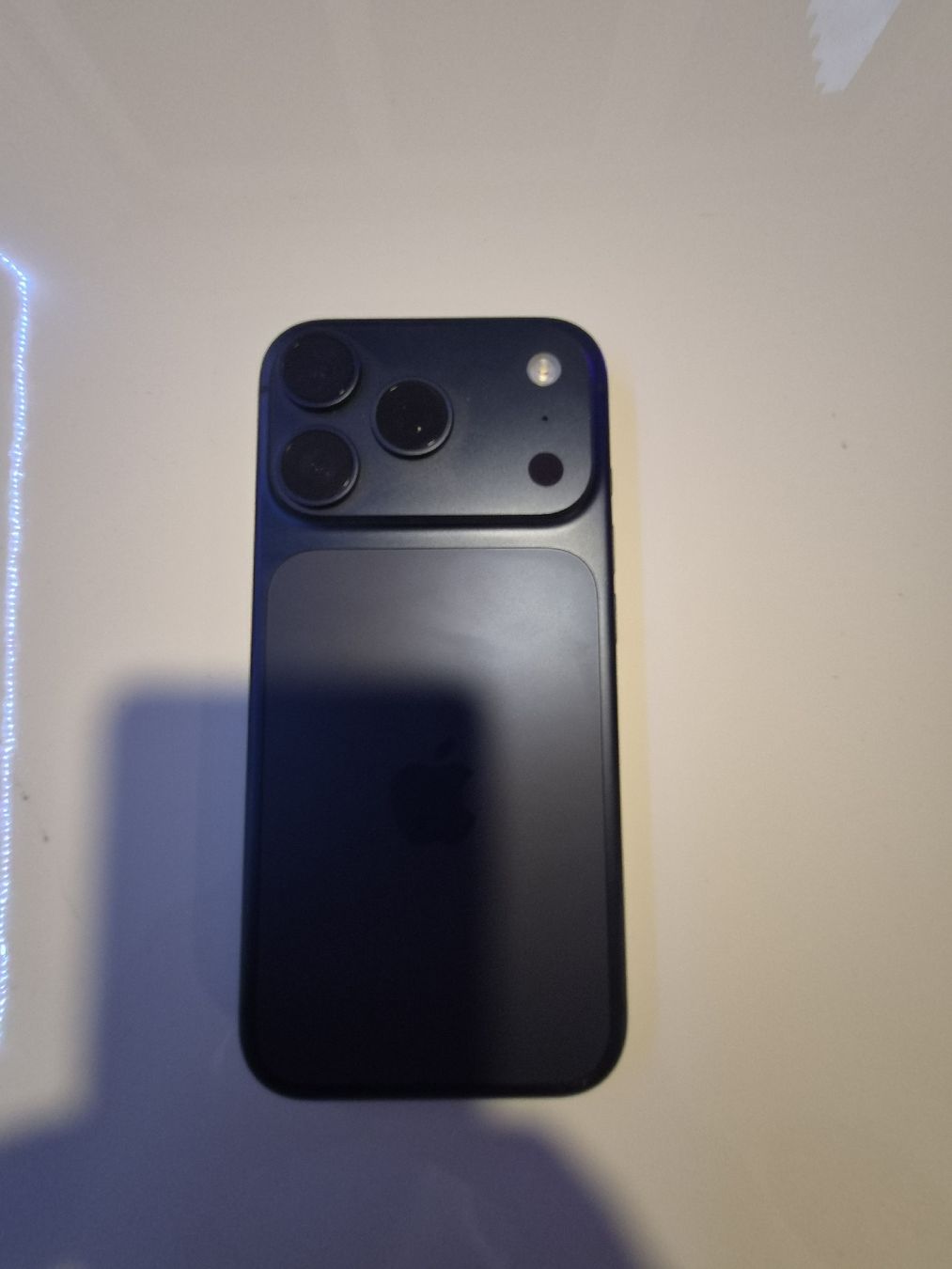 Apple Portables: iphone 17 pro 256g – D'occasion à Sion par Johan8899 3