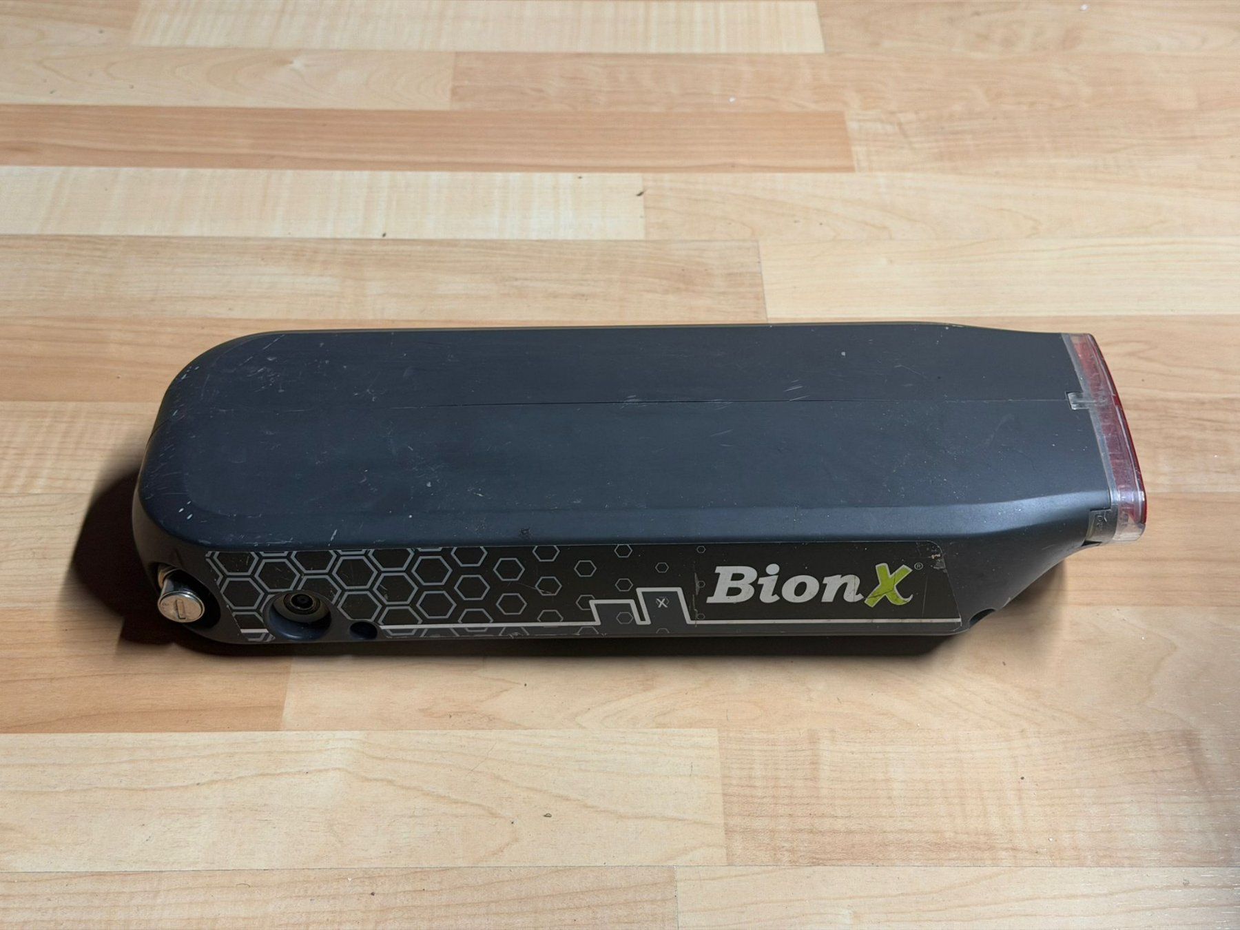 Bionx Batterie: BionX 48V gepäckträger Akku – Usato da Aristau venduto da SwissVolts_Akkus
