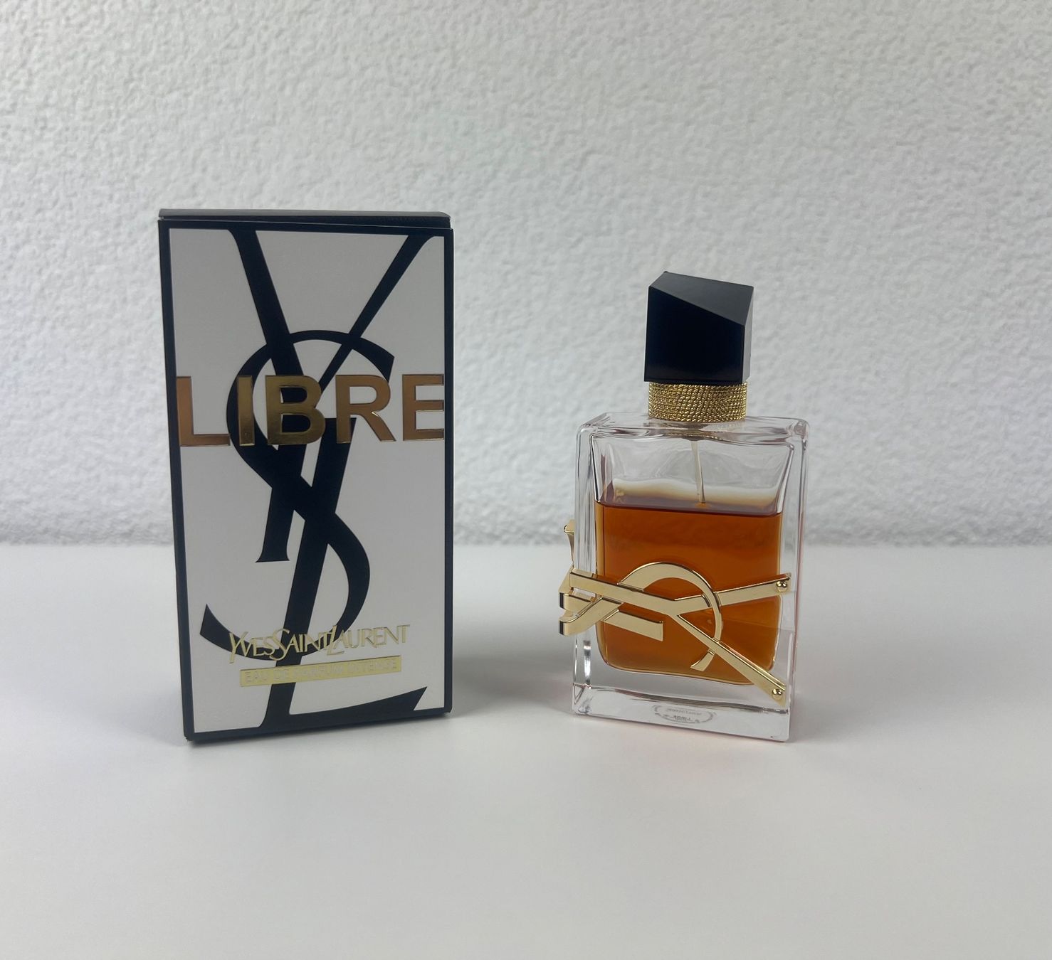 Saint Laurent Profumi & Eau de Toilette: Yves Saint Laurent Libre Intense Eau de Parfum 50ml – Usato da Stein am Rhein venduto da Moons_of_Saturn