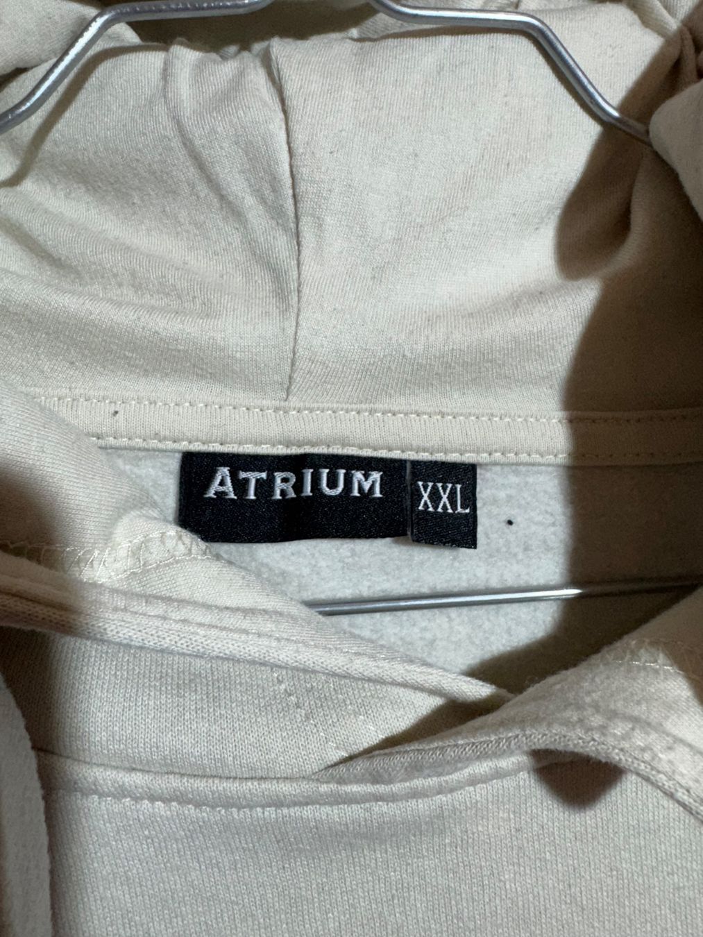 Maglioni & Felpe: Weisser Kapuzen Pullover von Atrium Gr. XXL – Usato da Grosswangen venduto da second_hand_dress 2