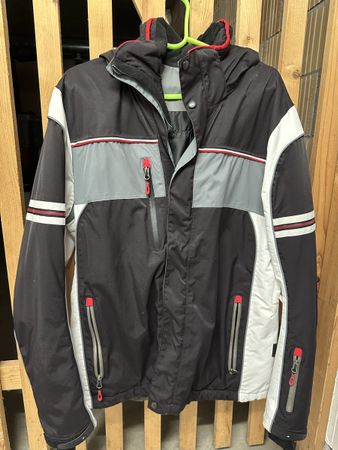 Skijacke Grösse 52 schwarz mit weissen und grauen Einsätzen