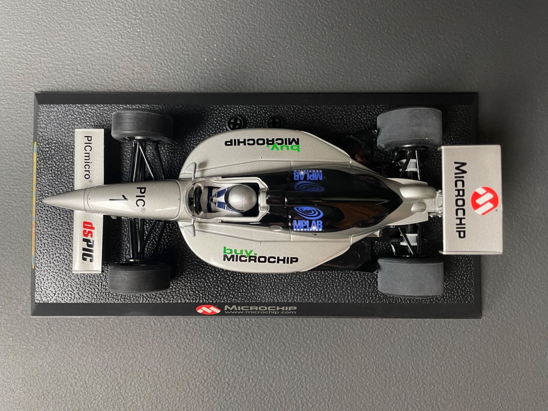Carrera Piste: Scalextric C2627 MICROCHIP Dallara Indy #1 Extremely Rare! – Nuovo (secondo la descrizione) da Genthod venduto da lightyear63 6