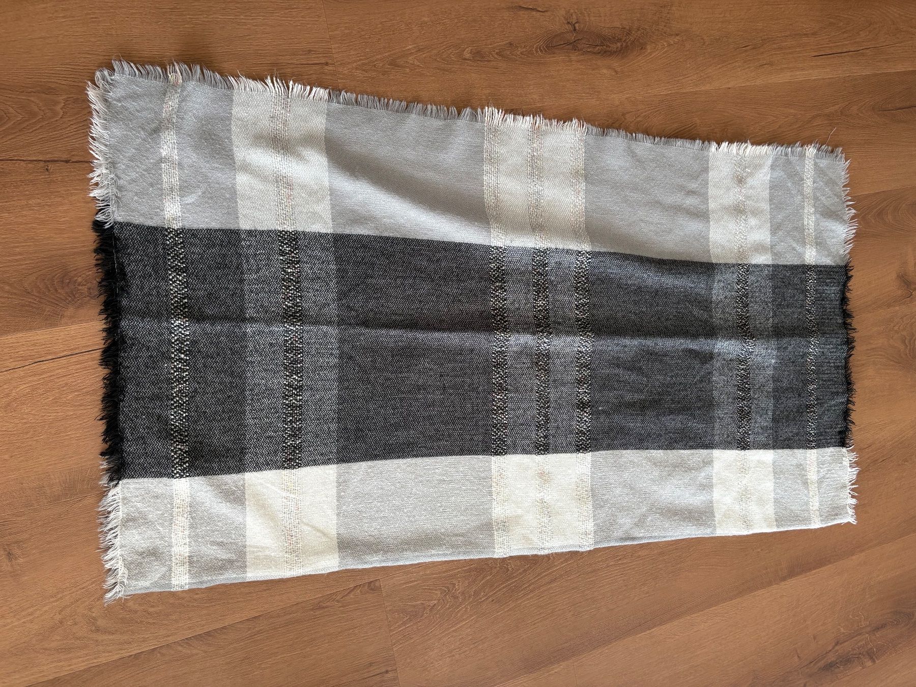 Foulard & Sciarpe: Neu Riesengross Schal – Nuovo (secondo la descrizione) da Embrach venduto da Bdennis 3
