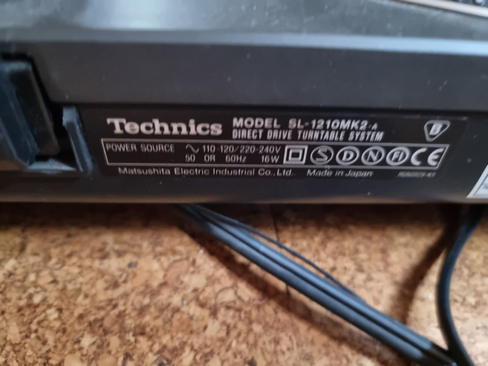 Technics Plattenspieler: Technics SL-1210MK2 Plattenspieler Direktantrieb – Gebraucht aus Rigi-Kaltbad von Marion_Fercher 6
