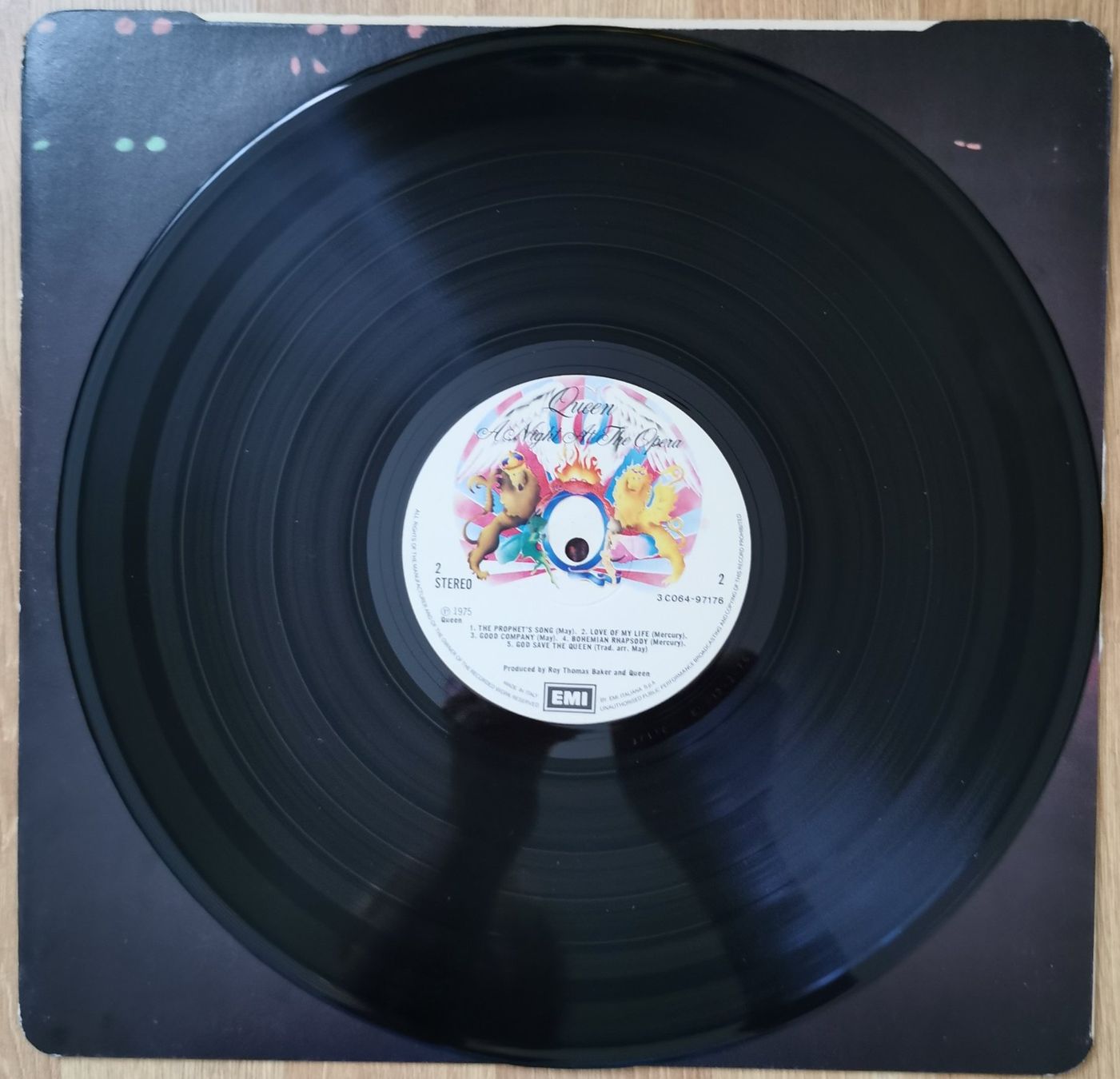Dischi in vinile: Queen -  "A Night At The Opera"  Vinyl LP 1975 – Usato da Birsfelden venduto da dsc_f8gx 6