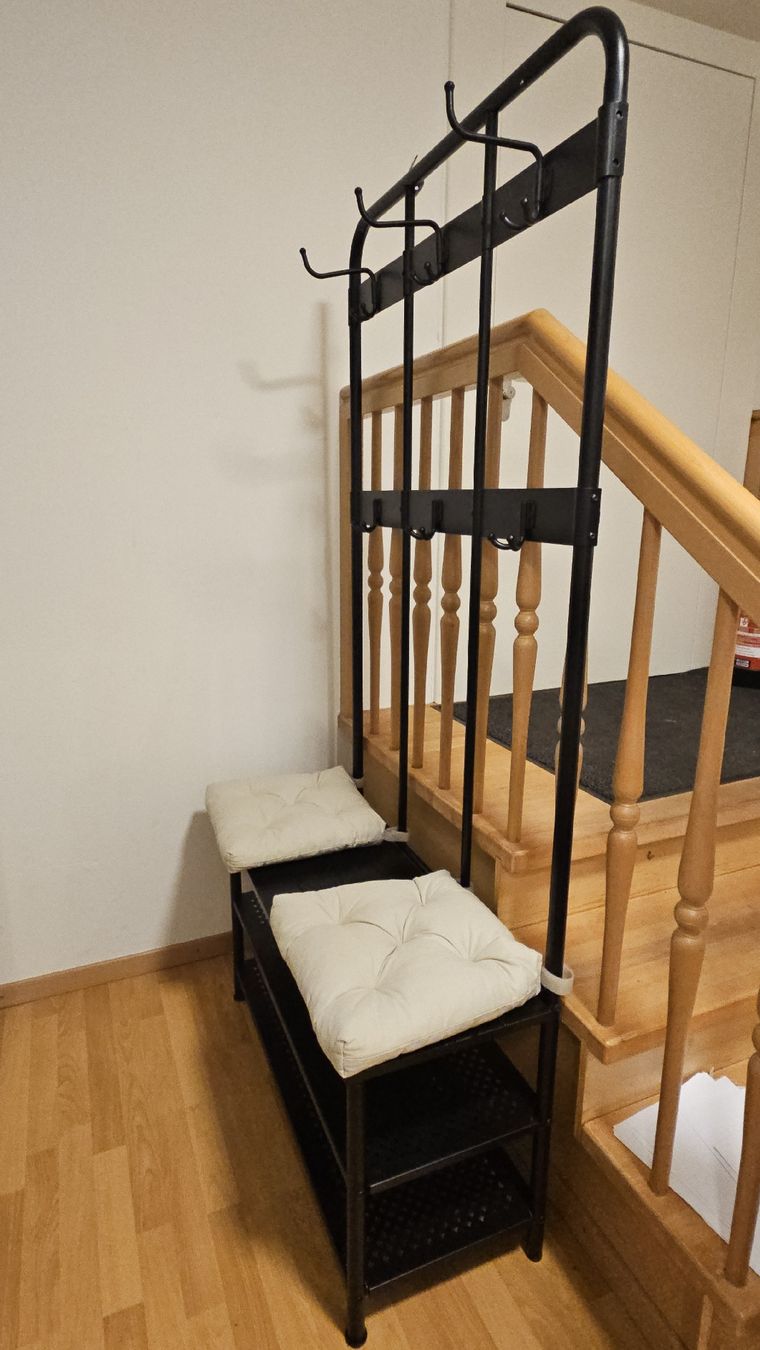 Ikea Garderobe: Ikea Garderobenständer – Gebraucht aus Murten von RYO_RYO