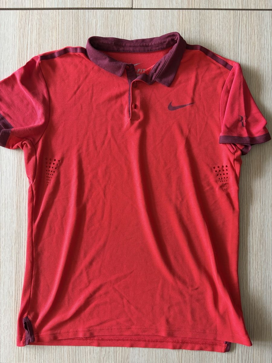 Nike T-shirt: Nike Roger Federer Polo  – Usato da Genève venduto da jjs_5gm6