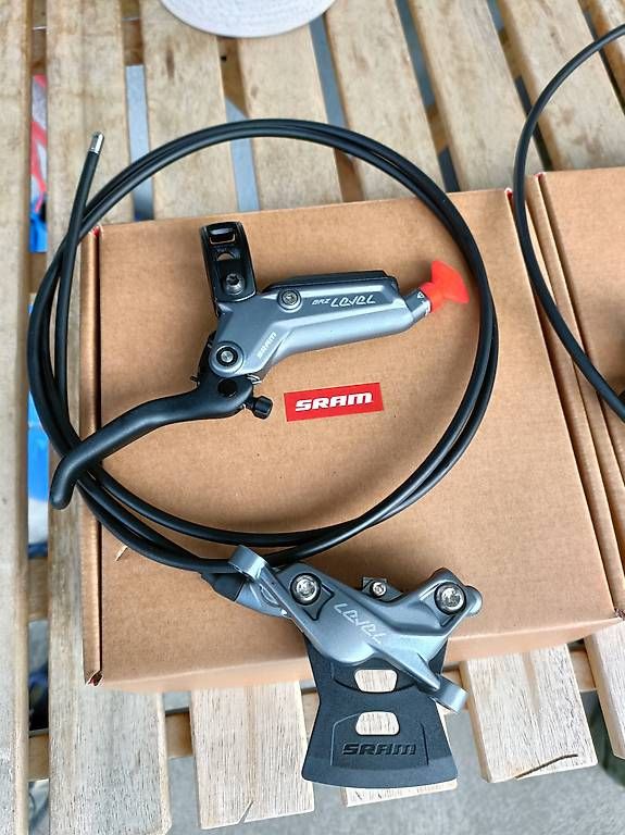 Ersatzteile: Neu Sram Level Bronze 4-Kolben Scheibenbremsen-Set – Gebraucht aus Einsiedeln von Neuhaus_Tobias 2