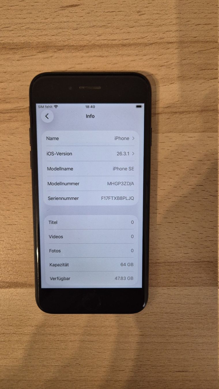 Apple Handys / Smartphones: iPhone SE 2020 64GB Black 3017 – Gebraucht aus Münchenbuchsee von MV_Solutions 2