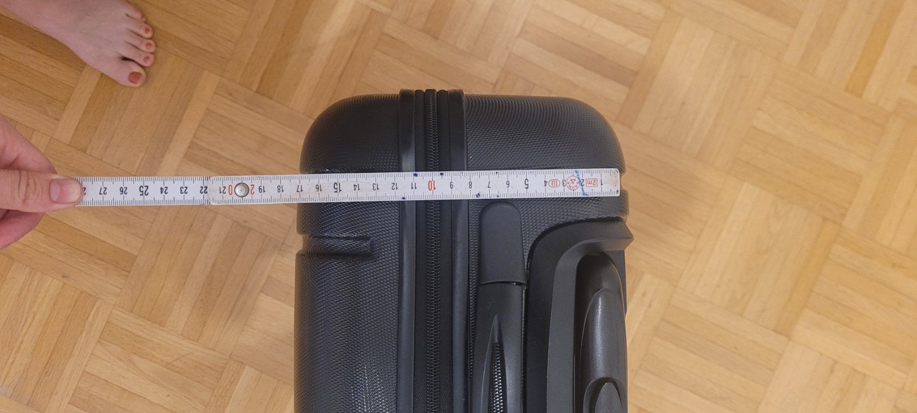 Valigie: Hartschalenkoffer Kabinengepäck – Usato da Liestal venduto da sun_ntq9 8