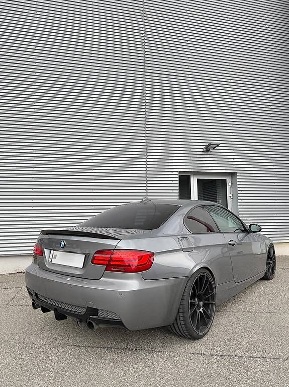 BMW Autos: Bmw 335i – D'occasion à Boll par gen_2p5t 4