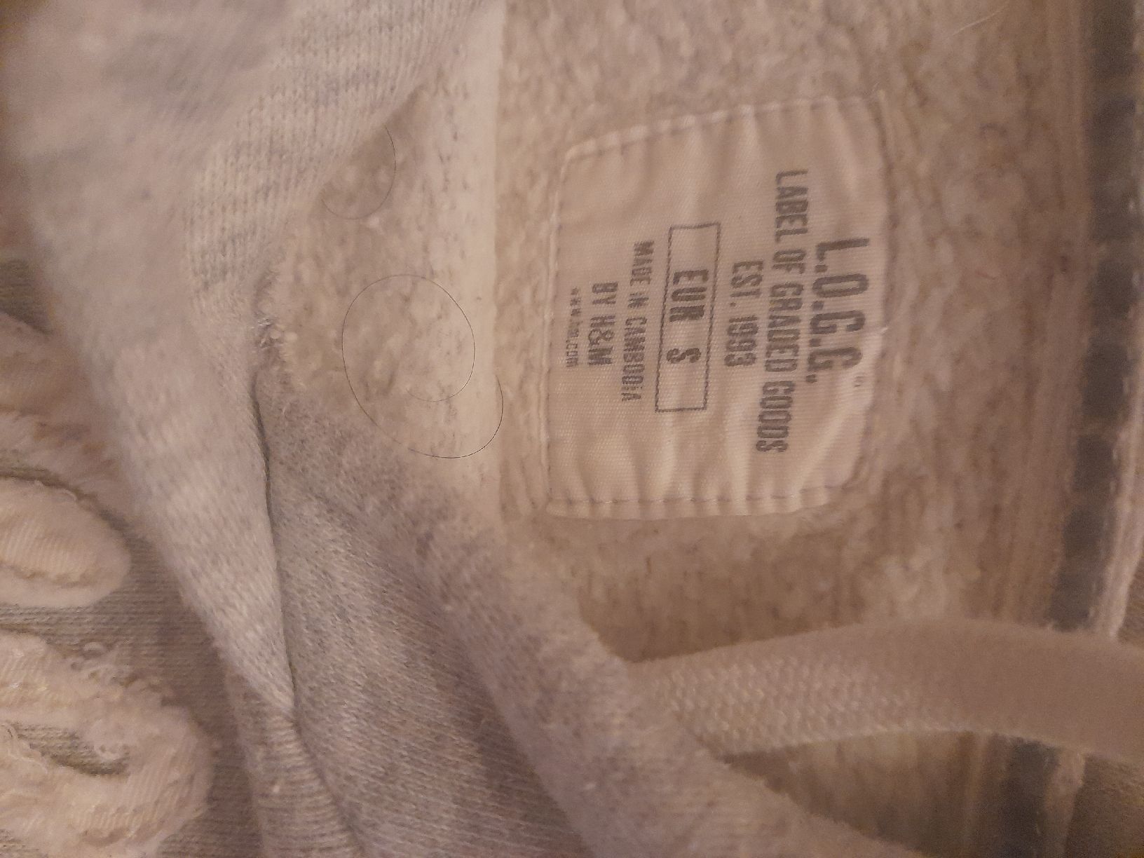H&M Maglioni & Felpe: Pulli mit Capuze – Usato da Pfaffnau venduto da gologoldun1953 4