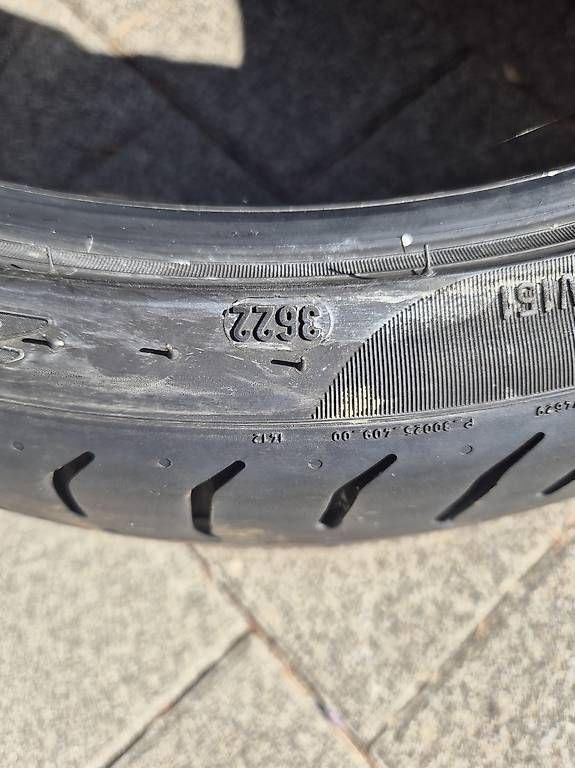 Pneus & Roues: PNEU Pirelli P Zero – D'occasion à wislikofen par Buschi78 2