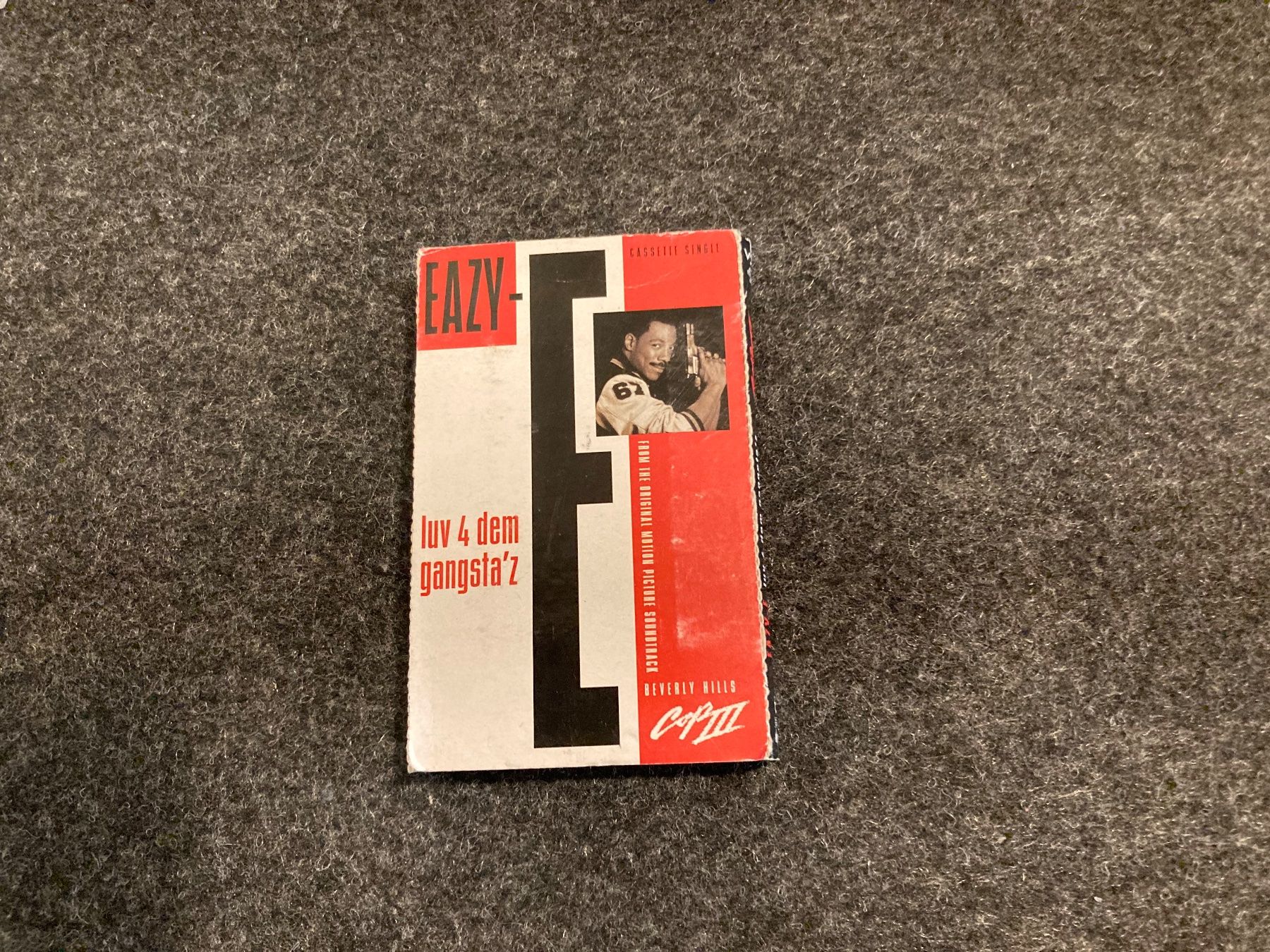 Musicassette: Eazy-E - Luv 4 Dem Gangsta'z (MC) – Usato da Fribourg venduto da Karushi