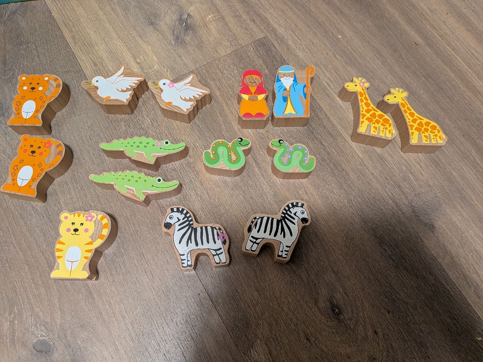 Spielzeuge: EverEarth Arche Noah Holzspielzeug – Gebraucht aus Riehen von senzao15 3