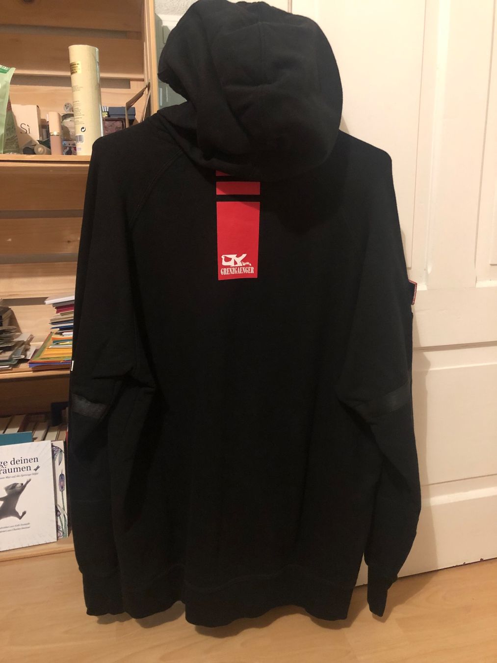 Pulls et sweat-shirts: Grenzgaenger Hoodie – D'occasion à Wolhusen par herbstfarben 3