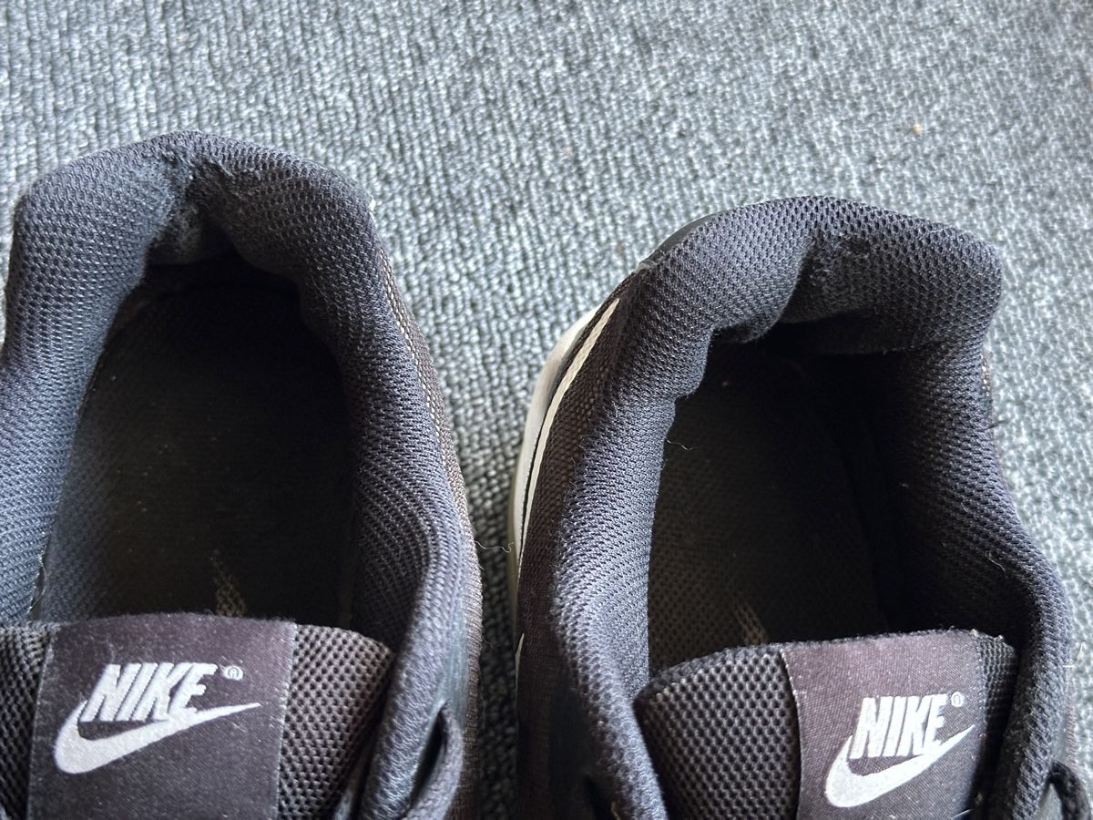 Nike Scarpe da uomo: Nike air max homme taille 46 noir – Usato da Bulle venduto da LeMoleson 8