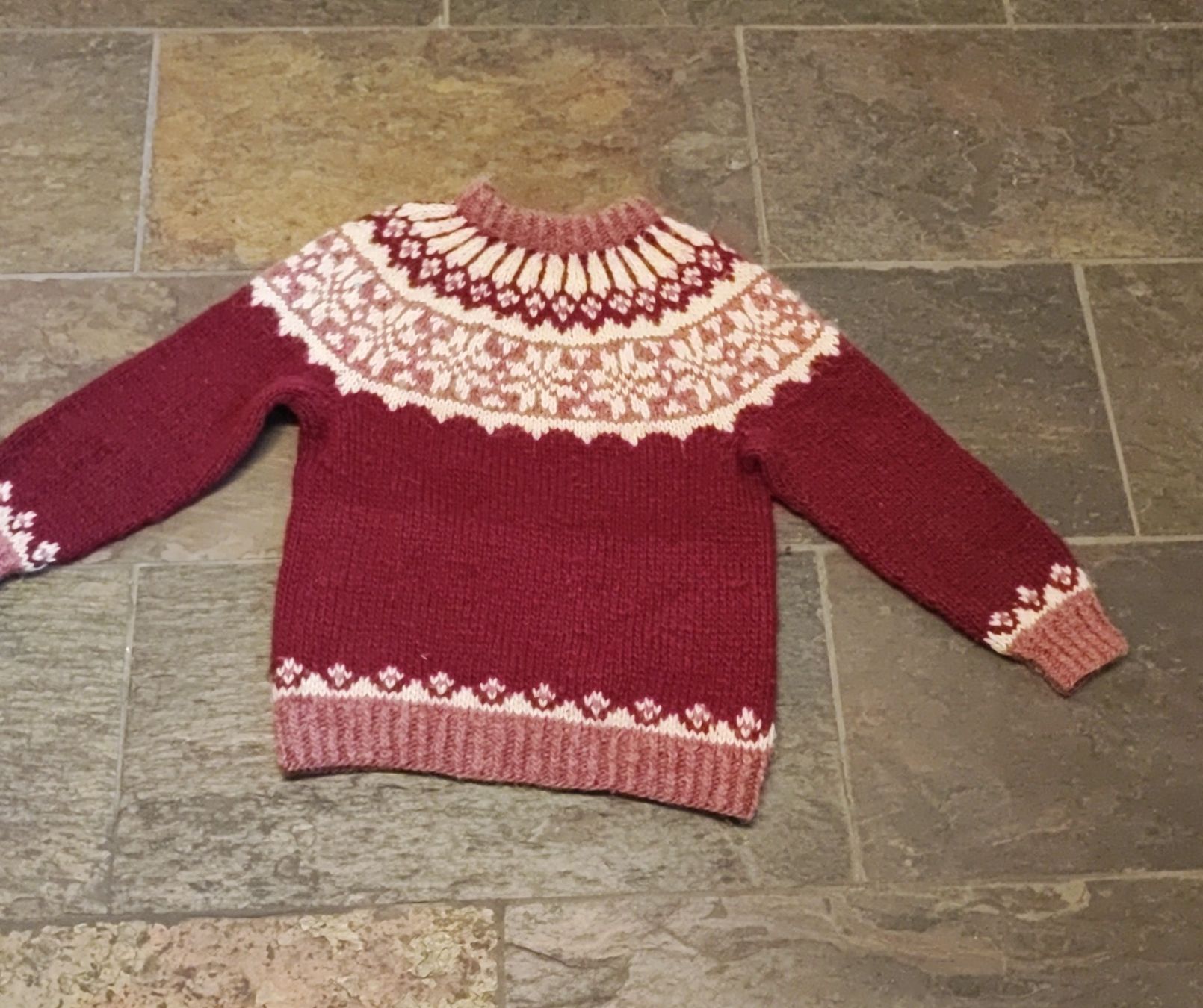 Maglioni & Felpe: Island Pullover sehr warmer, handgestrickter Winterpullover – Usato da Beinwil am See venduto da stephanielarsen