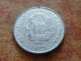 ROUMANIE  15  Bani  1975