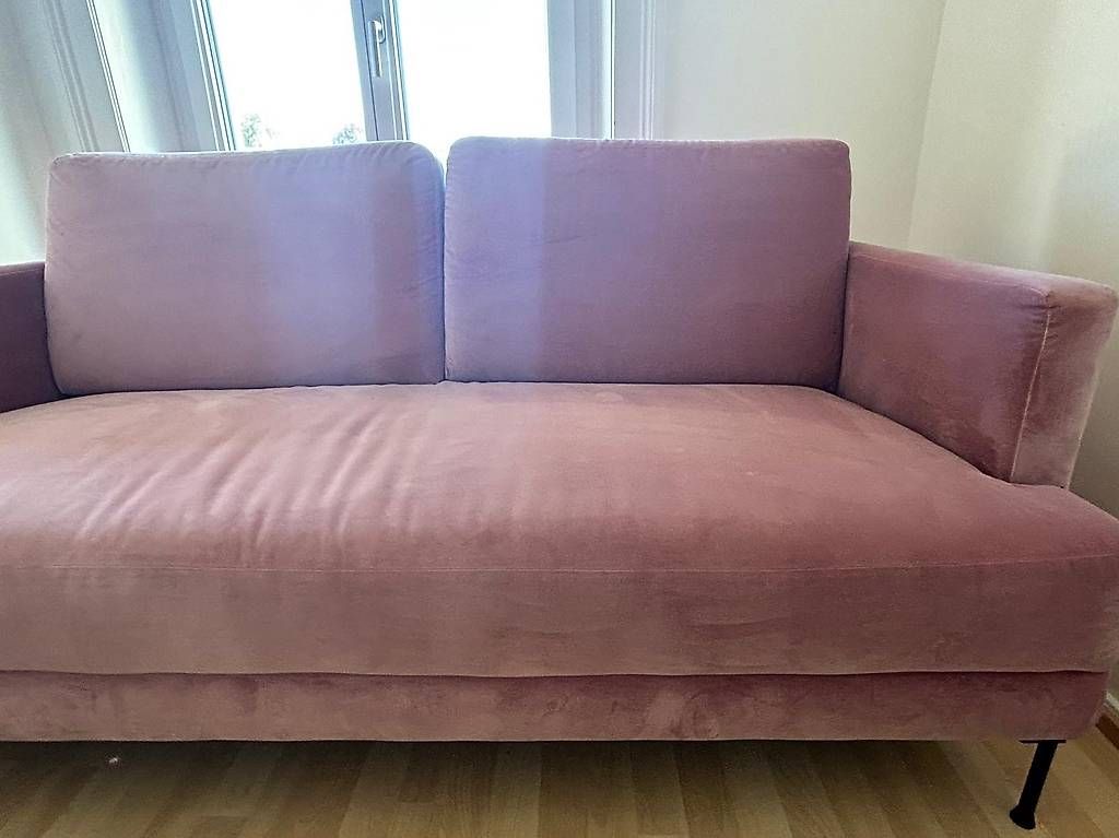 Sofas: Canapé velours rose 2 places  – Gebraucht aus Zürich von Irassa 4