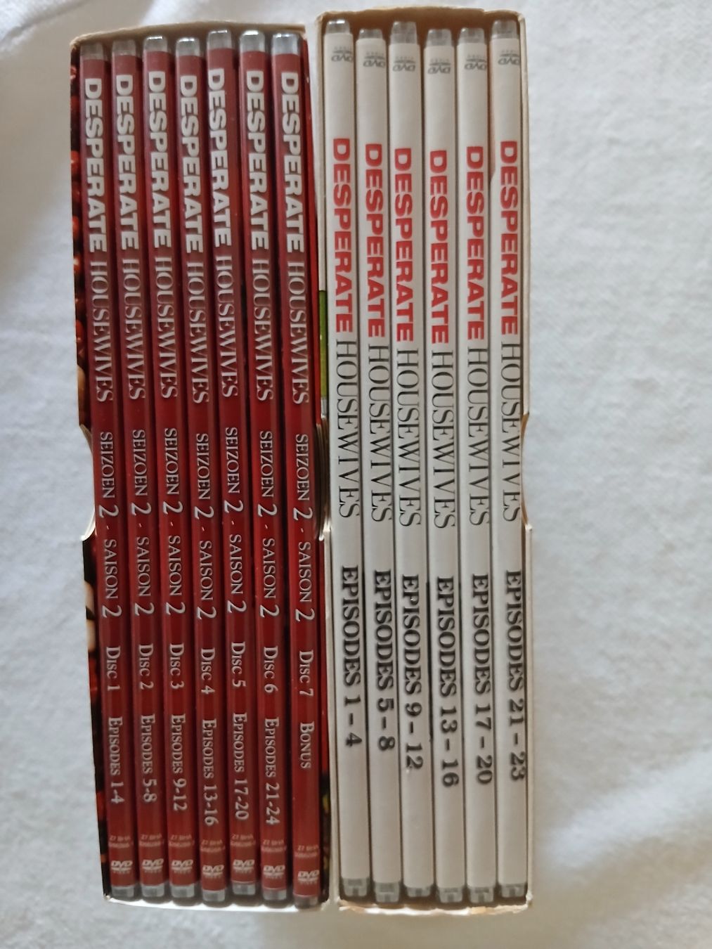 Tutti i DVDs: Desperate Housewives saisons 1 et 2 – Usato da Biel/Bienne venduto da Monhub 1