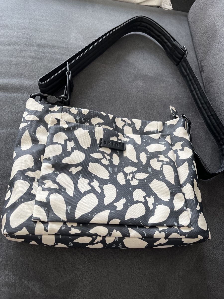 Borse da donna: SKFK Handtasche, neu, ideales Geschenk! – Usato da Niederhasli venduto da Suneblueme