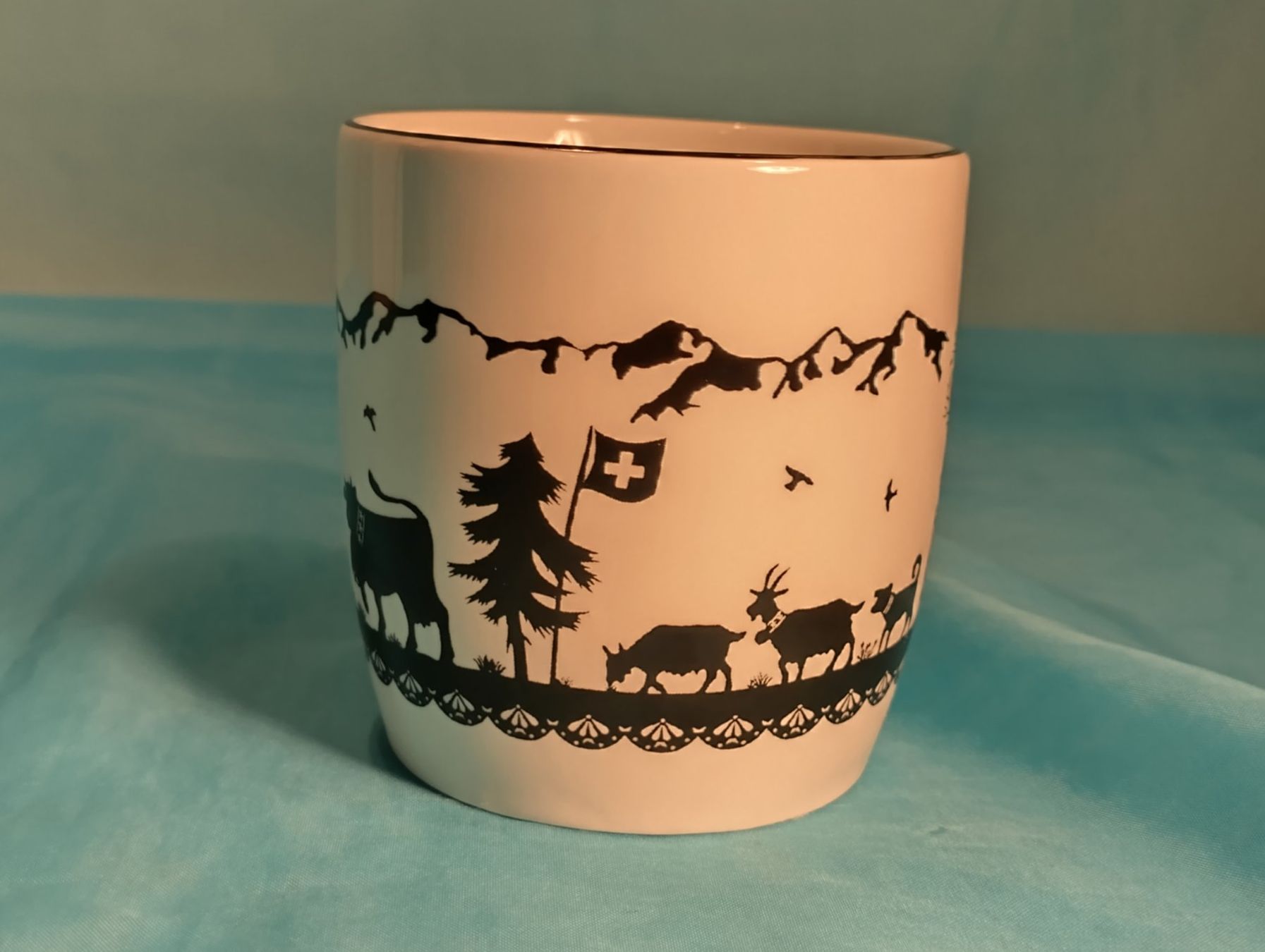 Tassen: Tasse mit Scherenschnitt – Neu (gemäss Beschreibung) aus Bellach von JingleCherry 1