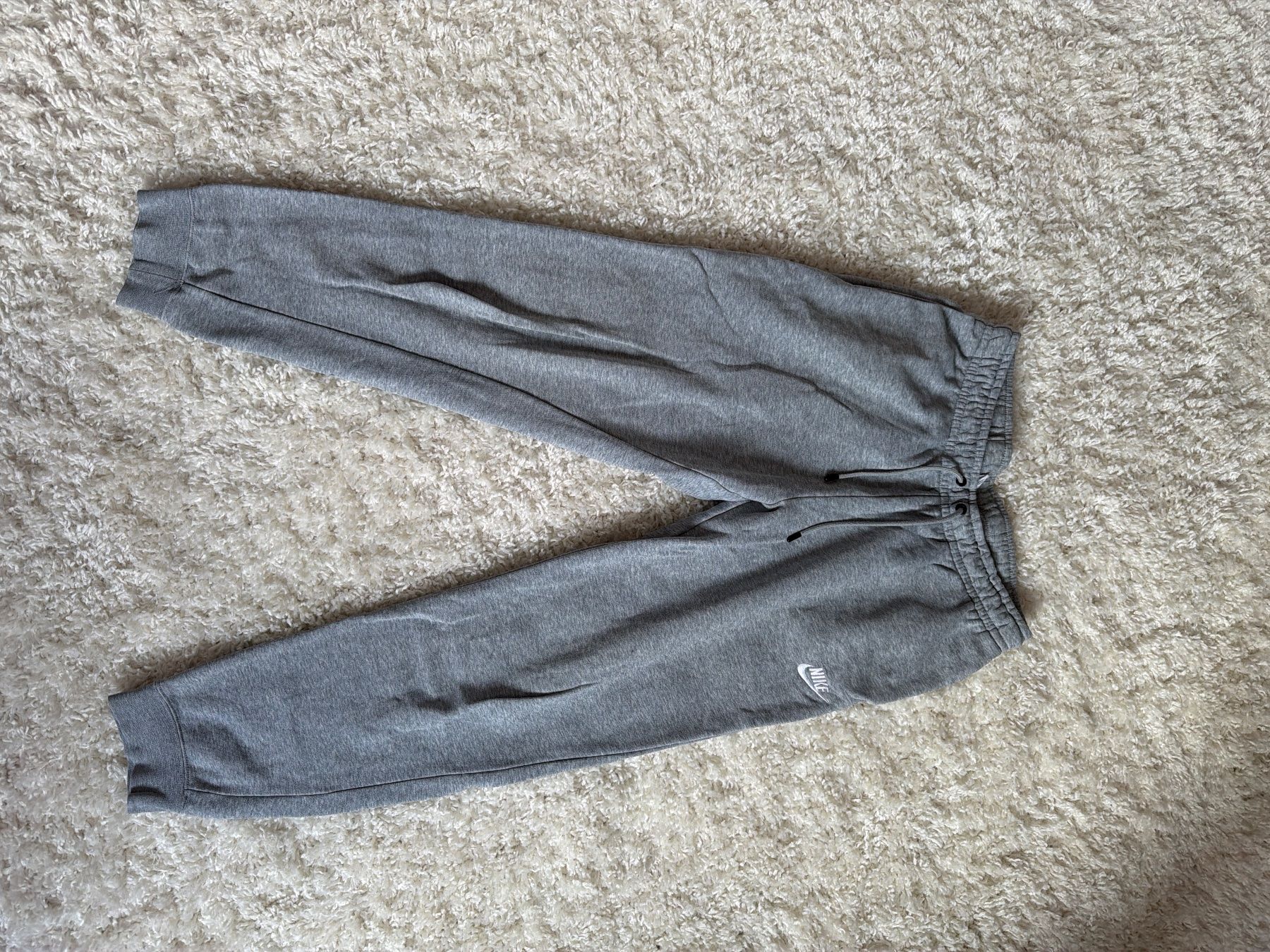 Nike Pantaloni: Nike Jogginghose! – Usato da Tennwil venduto da juupydu