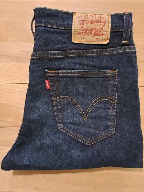 752 levis hotsell