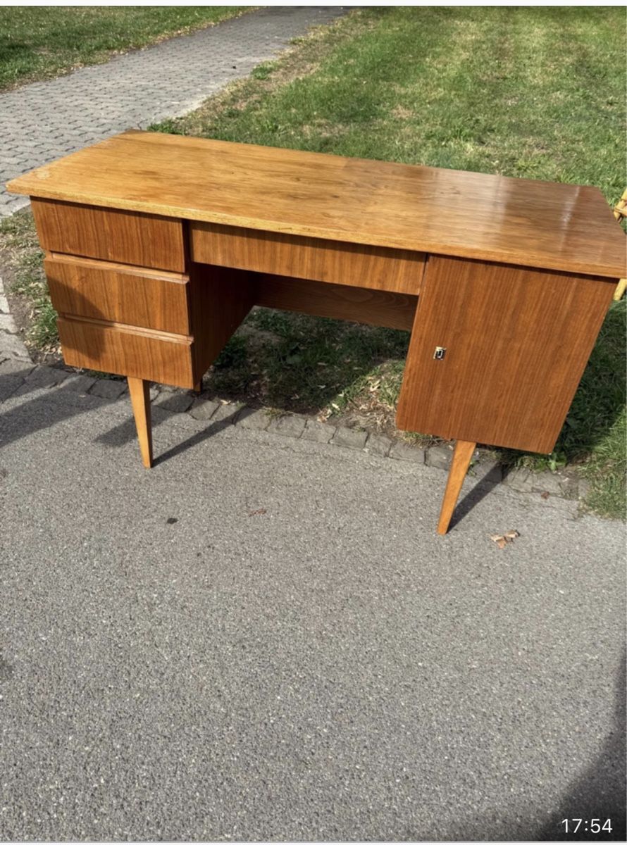 Schreibtische: Schreibtisch vintage – Gebraucht aus Bern von wal_qv9w