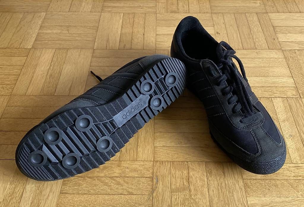 Scarpe da uomo: Adidas Dragon schwarz – Usato da Maur venduto da Leila038 2