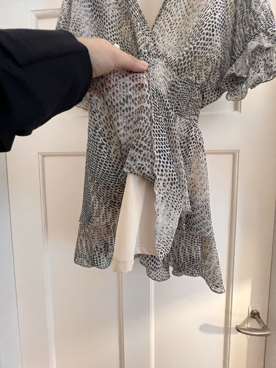 Zara Kleider: Zara print summer dress, size M – Gebraucht aus Erlenbach ZH von Ma.Pi 3
