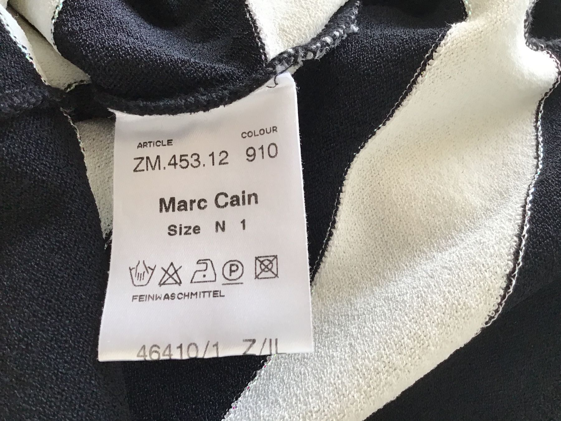 Marc Cain Maglioni & Felpe: Sommerpullover Marc Cain Streifen mit Blume Grösse 1 – Usato da Glattfelden venduto da ire_w6h2 4