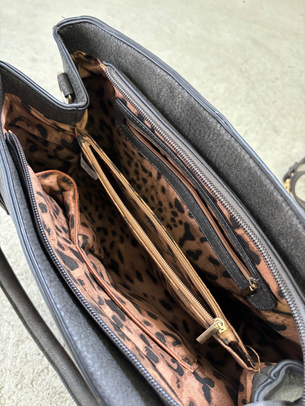 Philipp Plein Borse da donna: Philipp Plein Tasche schwarz mit Nieten – Usato da Sonterswil venduto da VD-Service 4