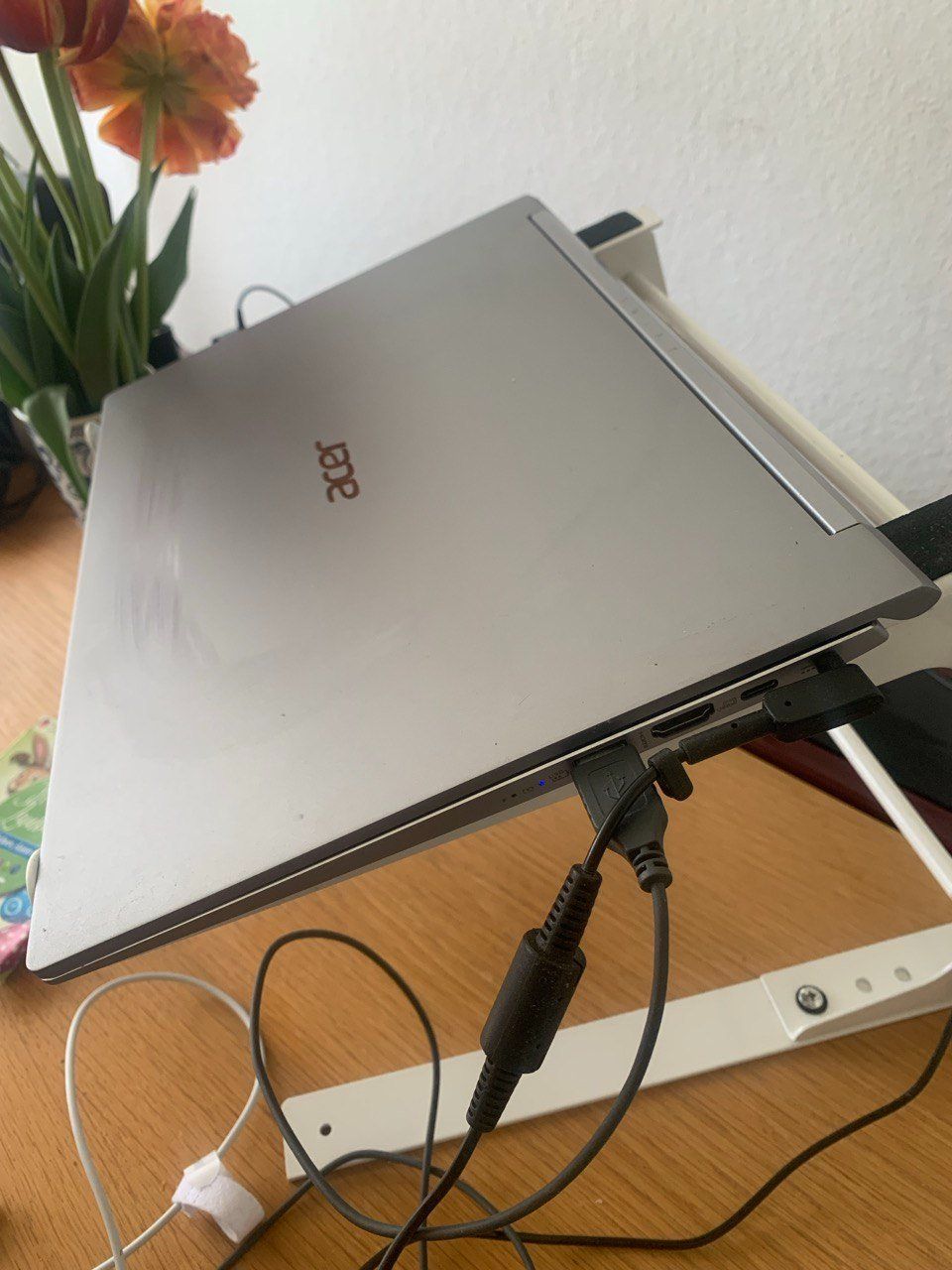 Racks & Cavalletti: Laptop- / DJ-Ständer – Nuovo (secondo la descrizione) da Affoltern am Albis venduto da den_8qgw