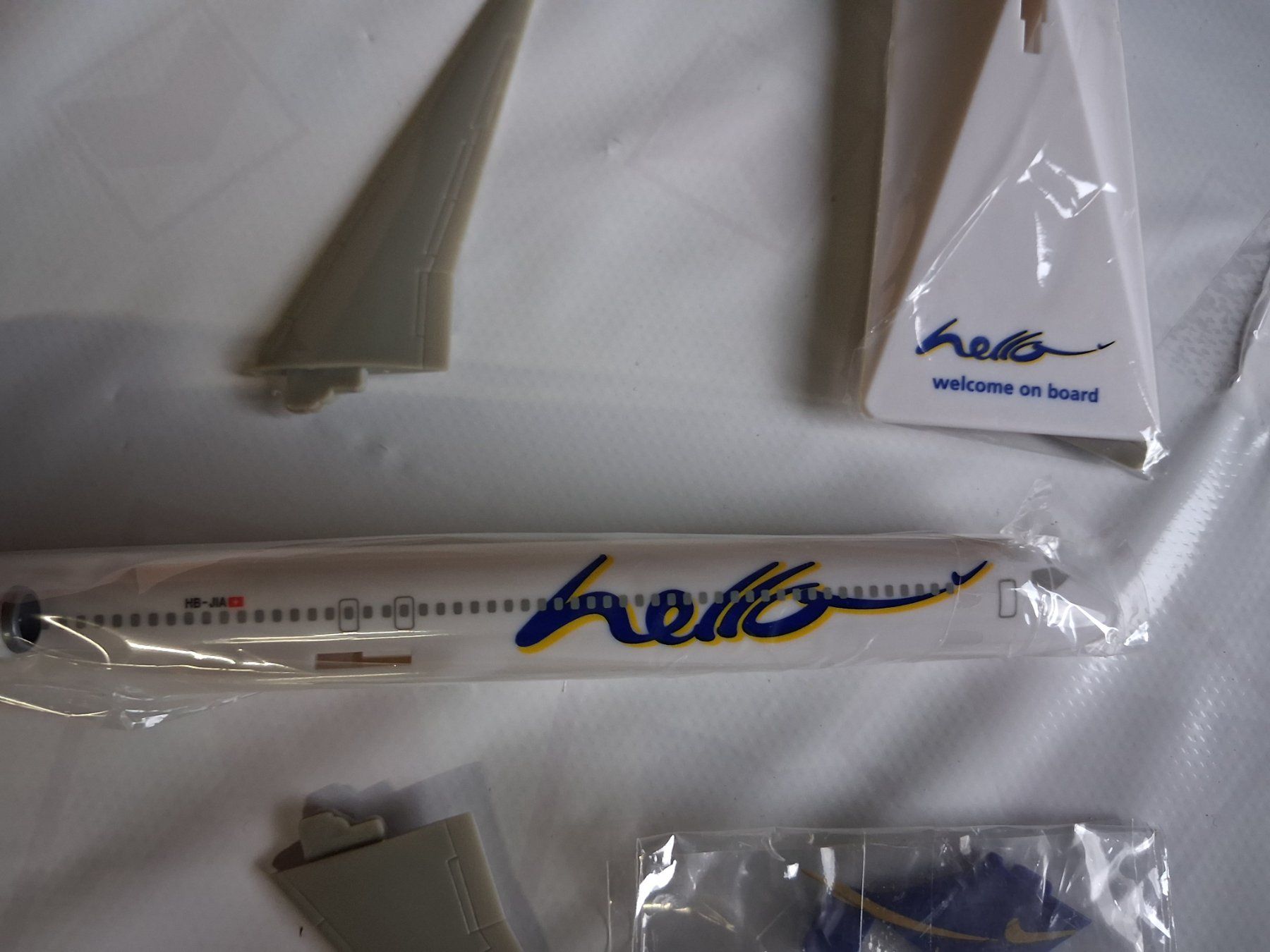 McDonnell Douglas Modellbausätze & Standmodelle: Hello MD-90 Flugzeugmodell, Skala 1:200, Neuwertig – Neu und originalverpackt aus Derendingen von Nellino01 2