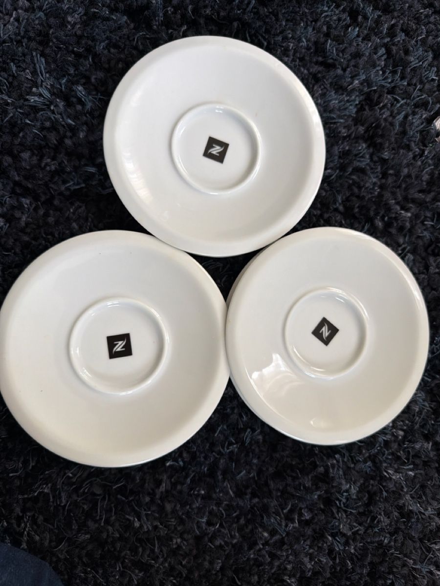 Tassen: 6 Sous tasses Nespresso – Gebraucht aus Hittnau von Pat_yl7f