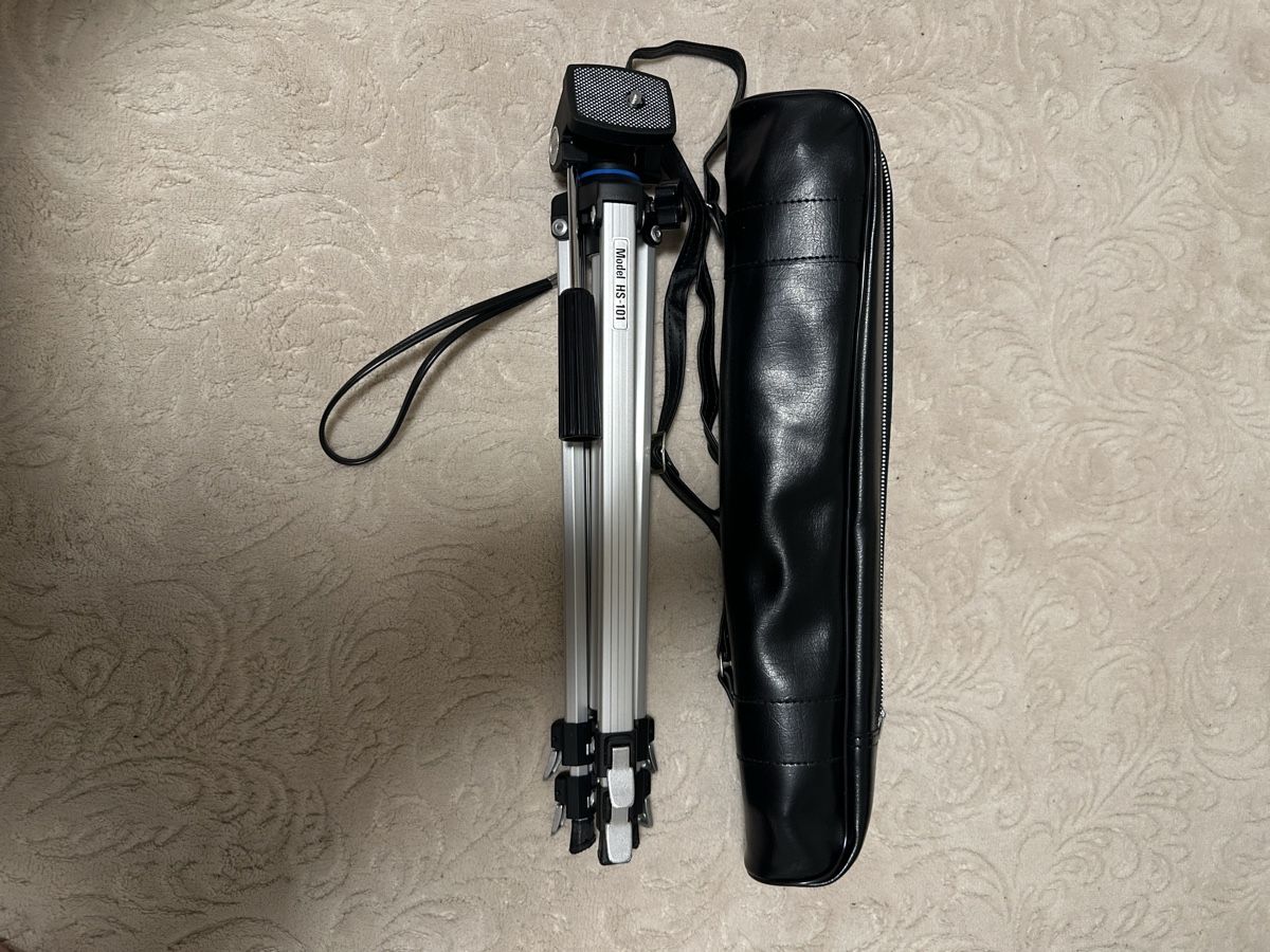 Treppiedi & Teste: Admiral Stativ HS-101, neuwertig mit Tasche – Nuovo e nell'imballaggio originale da affoltern am albis venduto da bakee