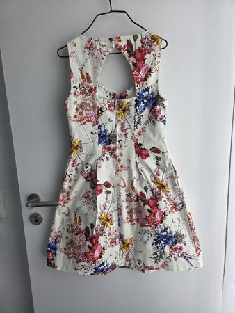 Blumenkleid Gr. M