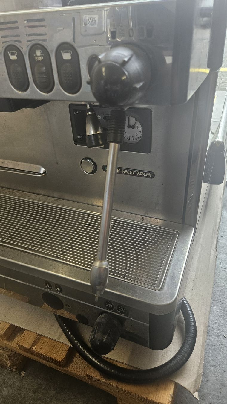 Cimbali Kaffeemaschinen & Espressomaschinen: La Cimbali M29 Selectron – Defekt aus Uster von Caffeiannotta 4