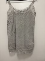 Top mit Spitzen, Gr M-