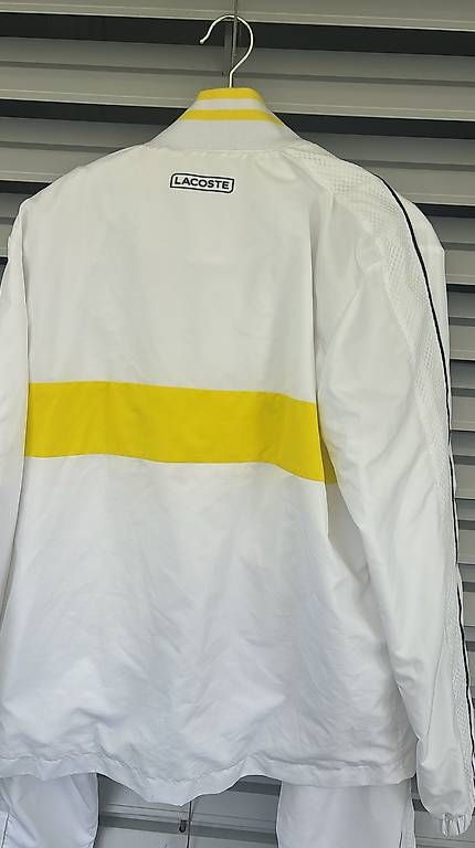 Completi, tute sportive e funzionali: Lacoste Sweater Anzug  – Usato da Rümlang venduto da NeomiM 1
