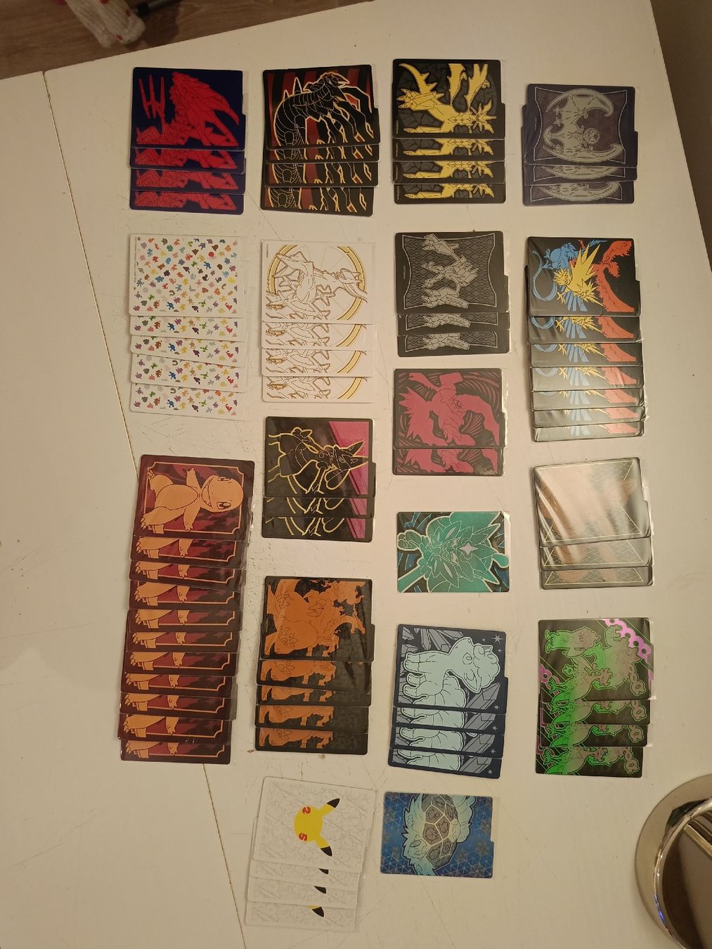 Pokémon Carte collezionabili: lot de carte Pokemon epee et bouclier – Usato da Plan-les-Ouates venduto da Mathias_c 1